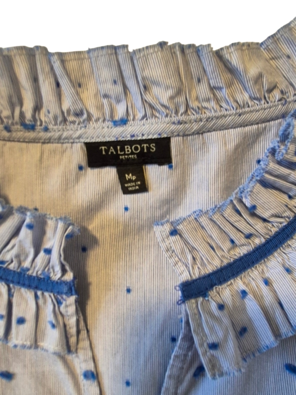 Talbots Top Ruffle Split Neckline, Sz M petite - Picture 4 of 5